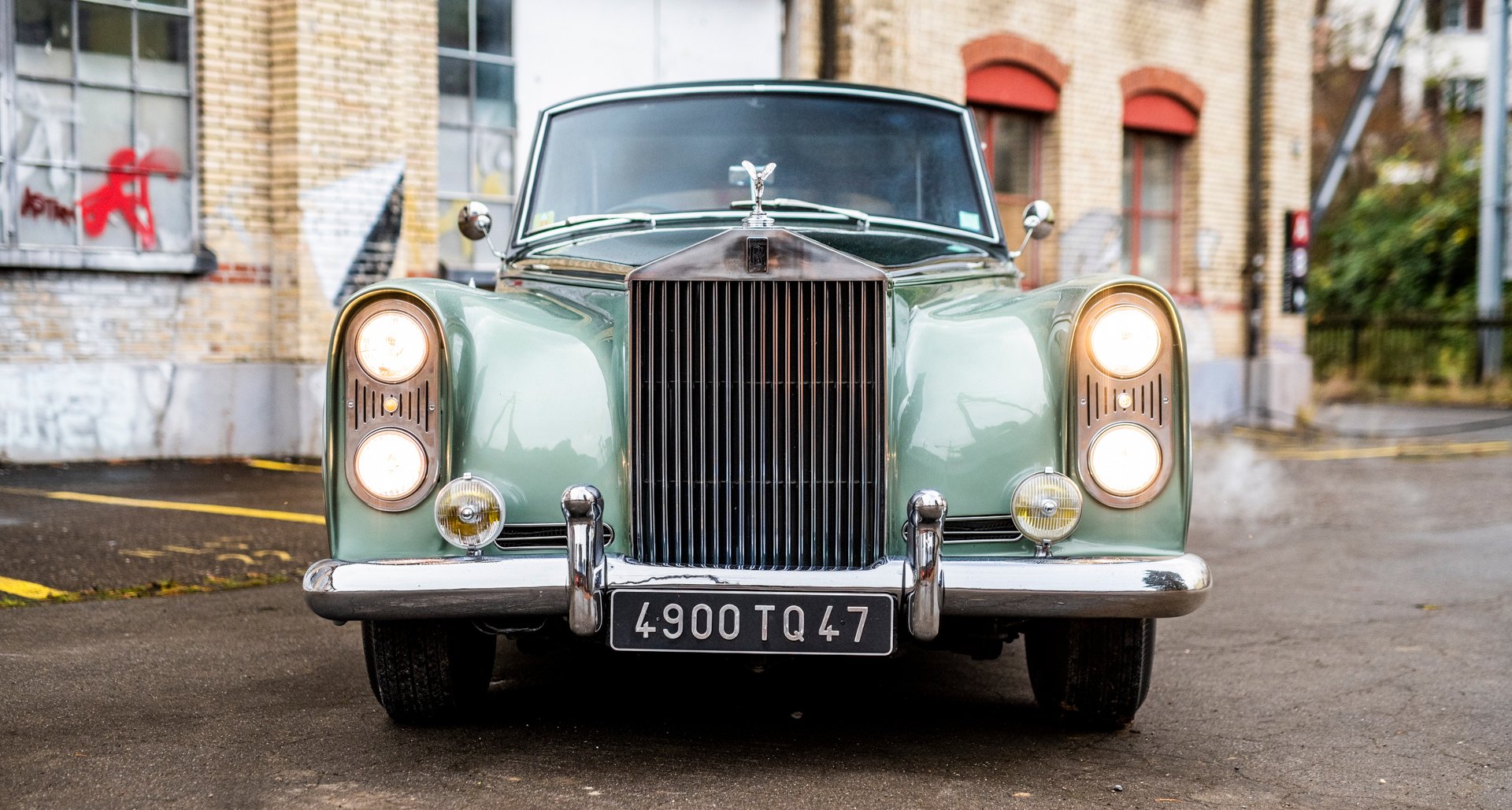Embrace eccentric extravagance with this oil baron’s bespoke Rolls-Royce<br />
