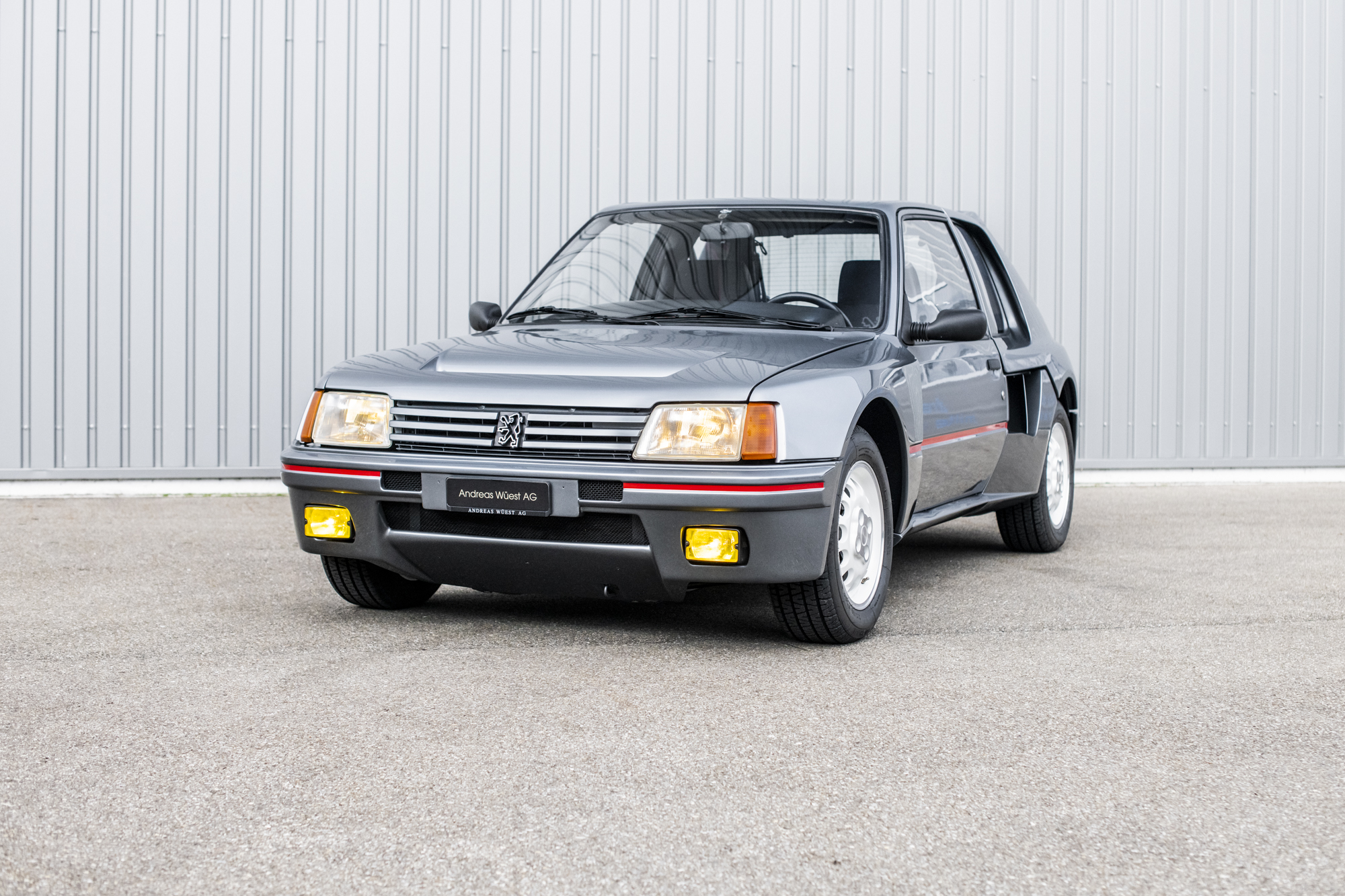 Peugeot 205 T16 